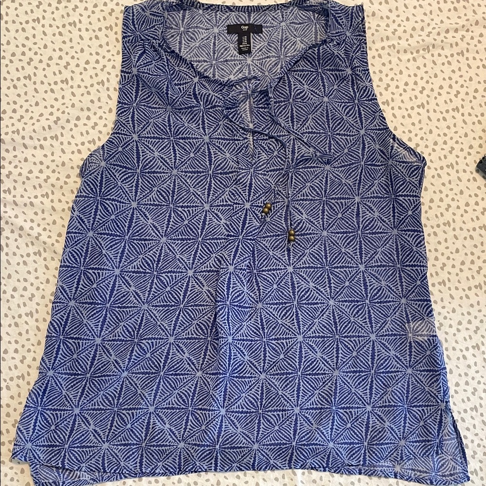 GAP Blue and White Patterned Sheer tank US Small